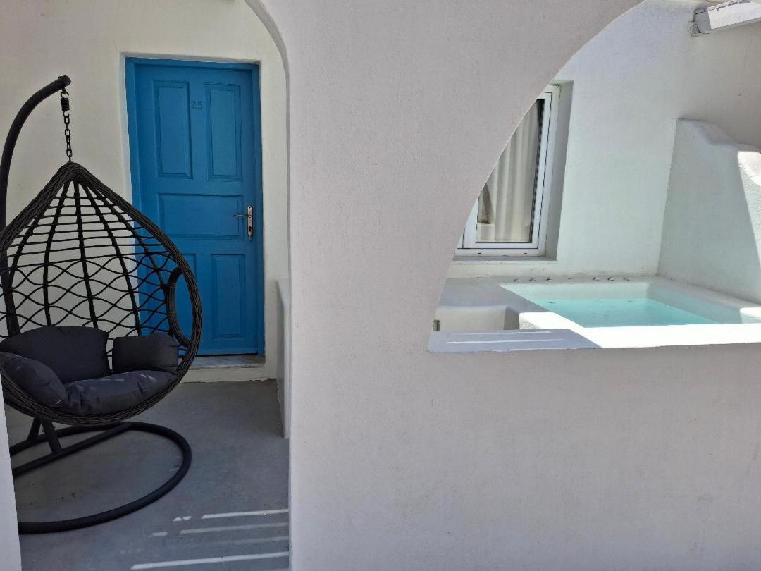 Sea Wave Aparthotel Perissa (Santorini)